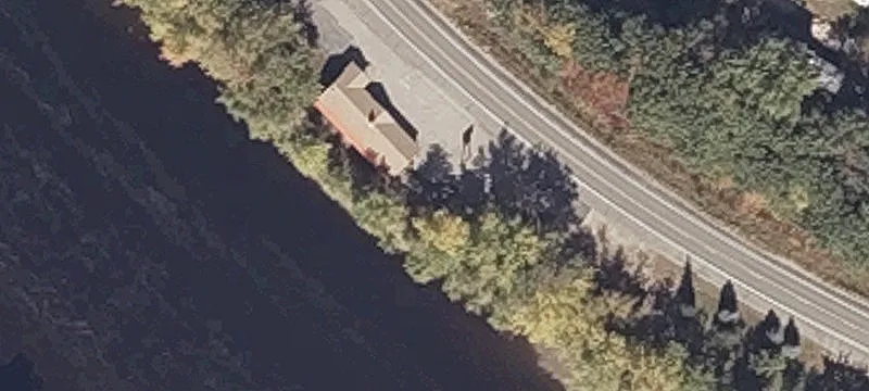 152 River Rd