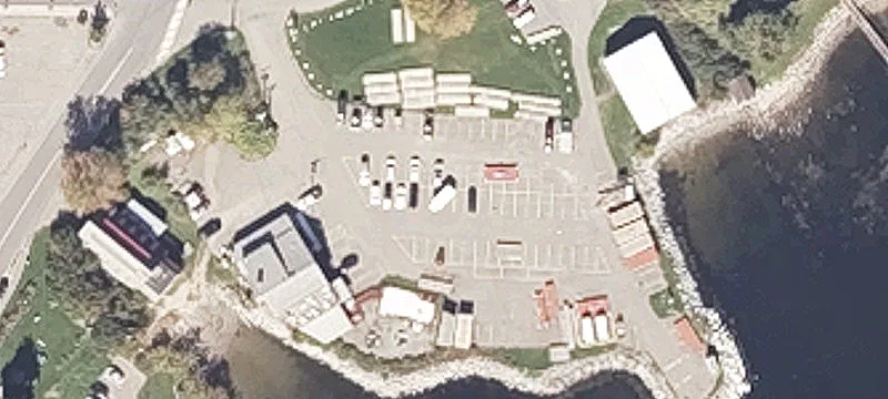 1 Commercial St