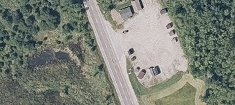 242 Middle Rd