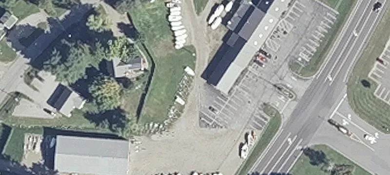 464 Main St