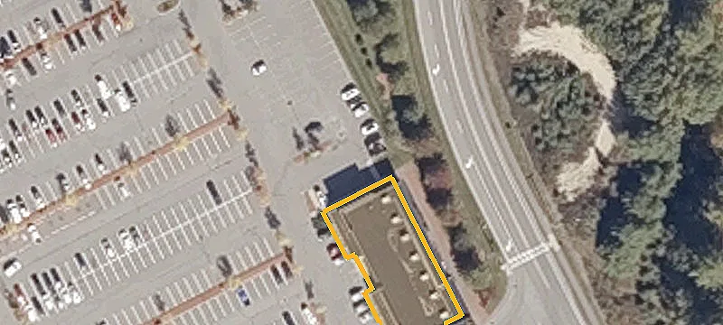 127 Topsham Fair Mall Rd
