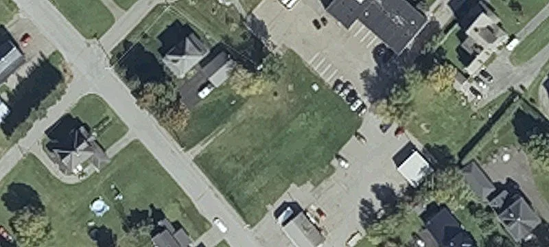 16 Brown St