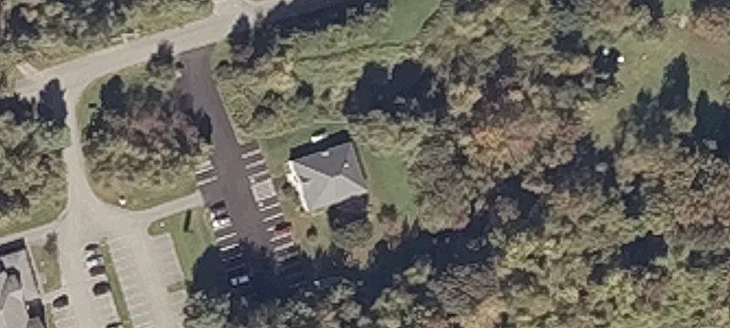 18 Merriam Rd