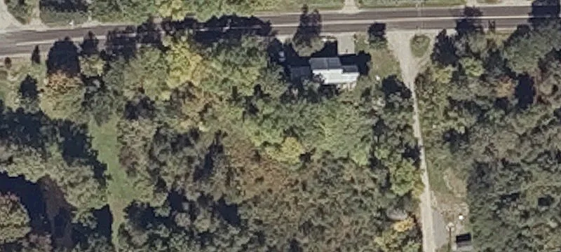 1421 Main St