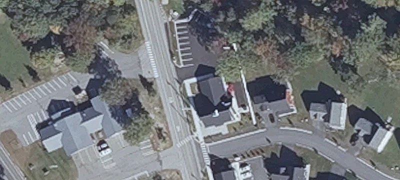 21 Memorial Hwy
