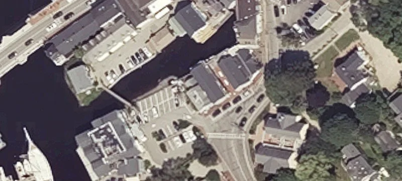 19 Ocean Ave