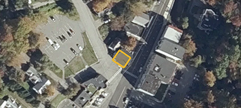 330 Main St