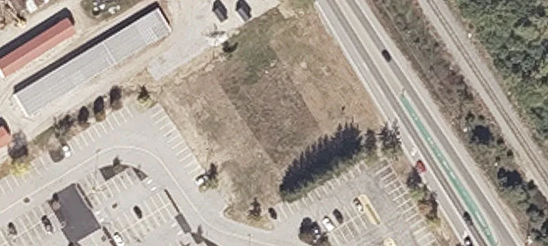 1258 Main St