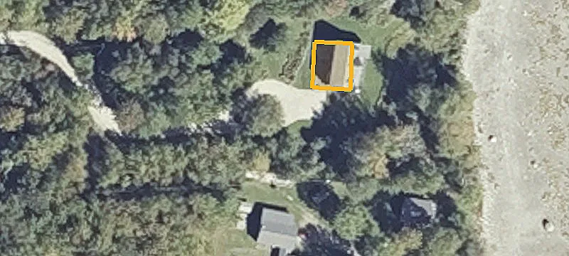 25 Waters Edge Dr