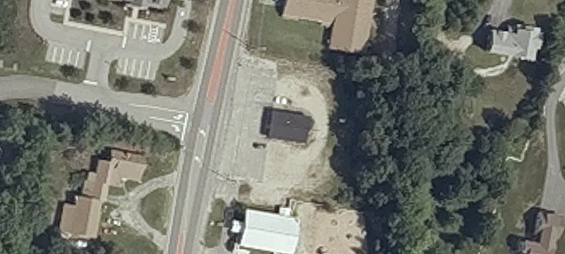 40 Lewiston Rd