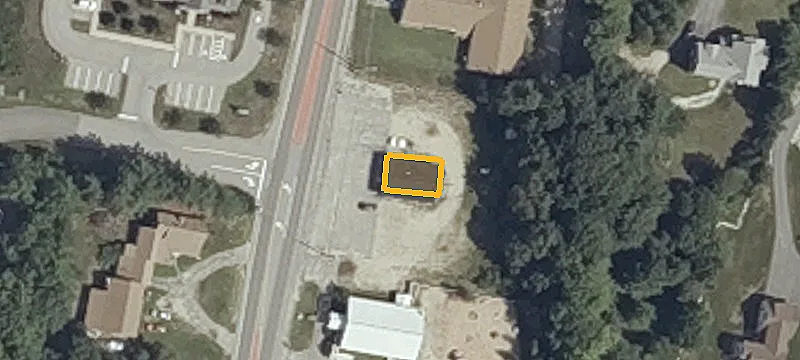 40 Lewiston Rd