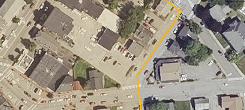 Middle St