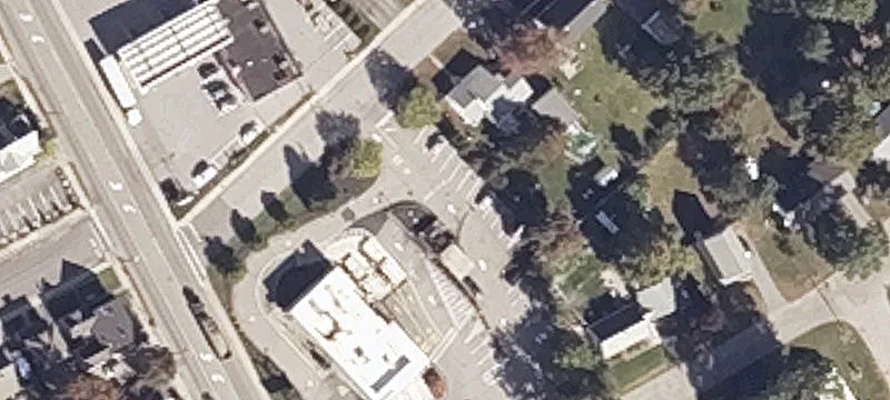 Tebbetts Ave