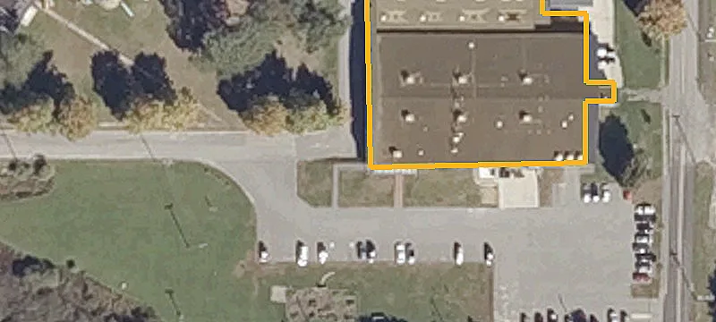 35 Canam Dr