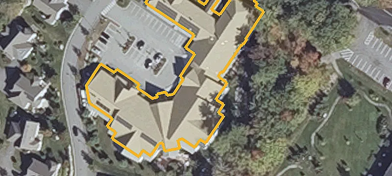 4 School House Dr