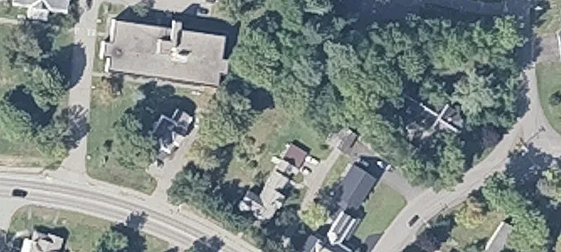 875 Main St