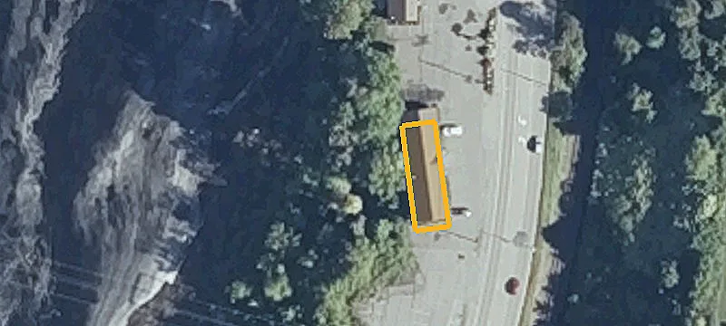 15 Bay St