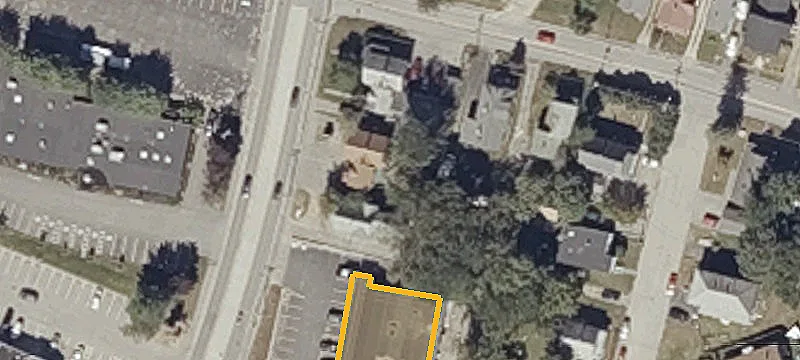 711 Main St