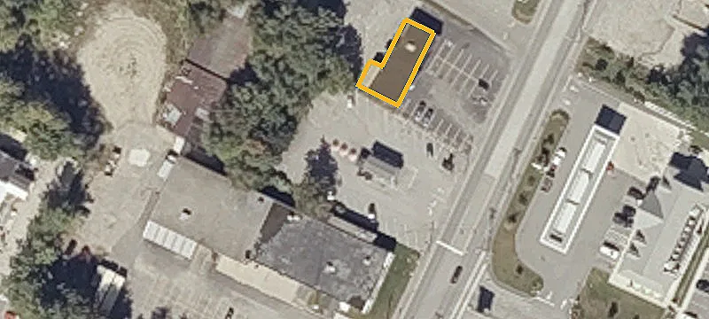 690 Main St
