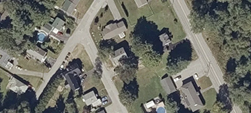 27 Baril St