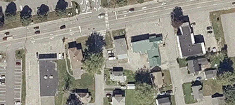 699 Sabattus St
