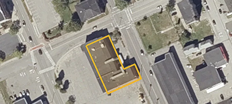 33 Maple St