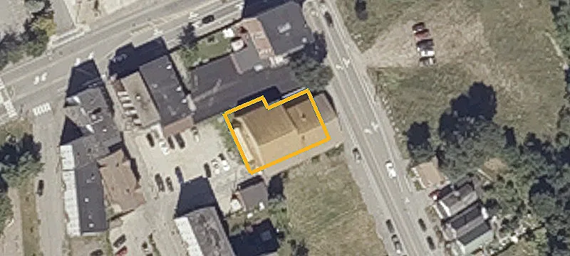 221 Lincoln St