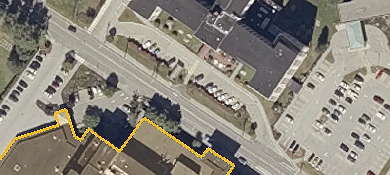 102 Campus Ave