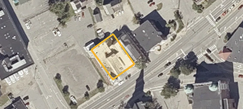 272 Main St