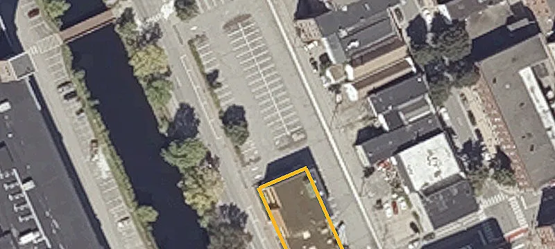 110 Canal St