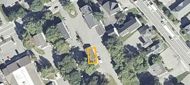 215 Main St