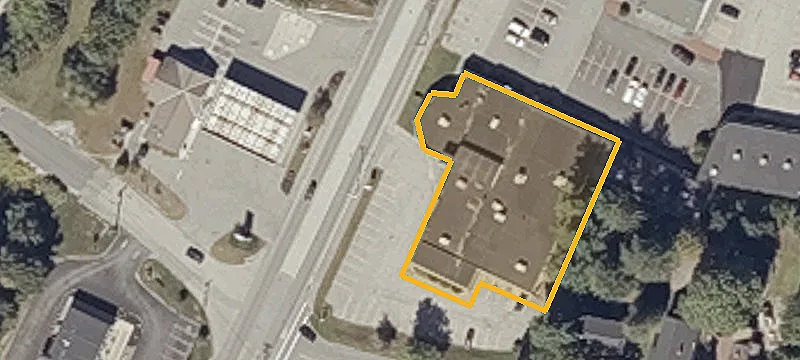 675 Main St