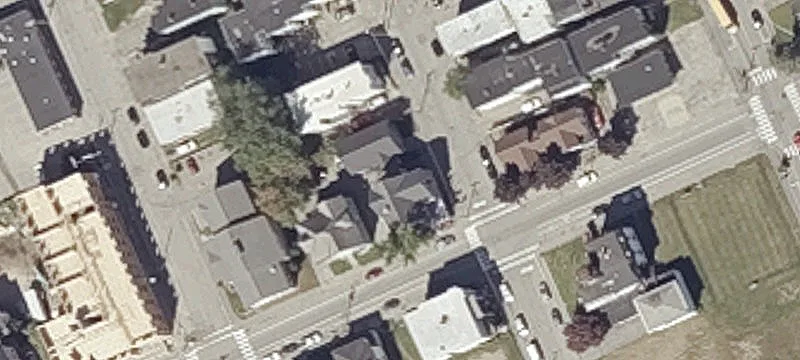 98 Pne St