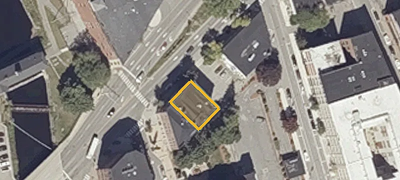 157 Main St