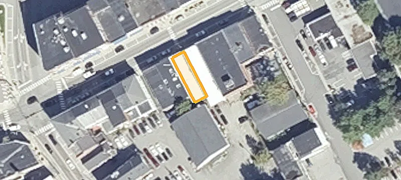 95 Main St