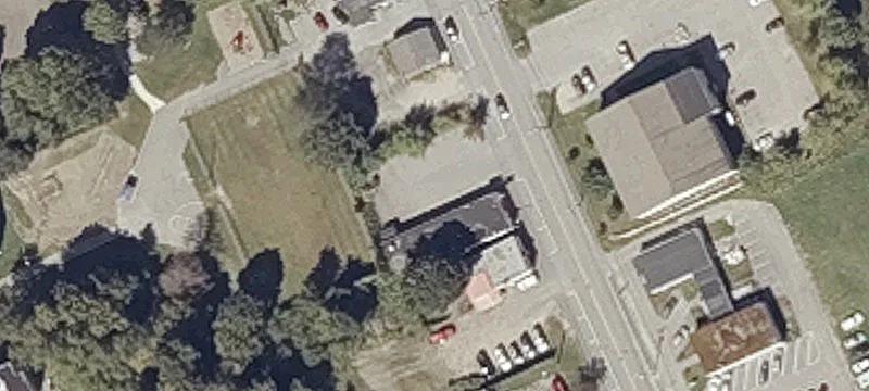 225 Bartlett St