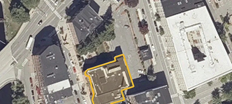 24 Lisbon St