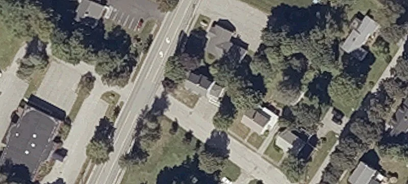 621 Main St