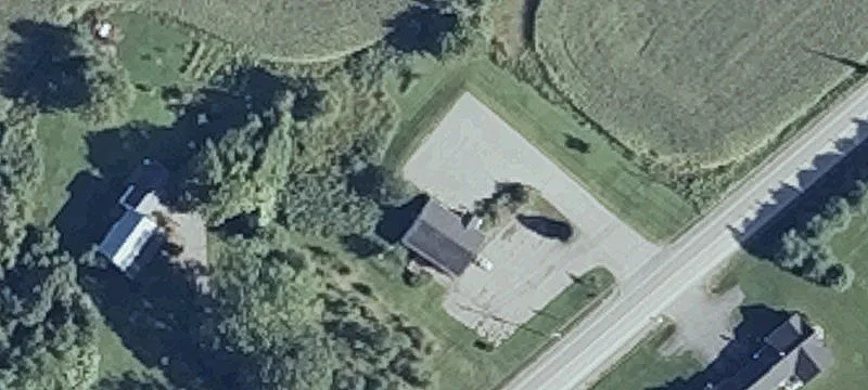 464 Benton Ave