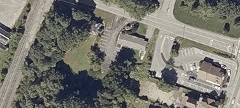 22 Strawberry Ave