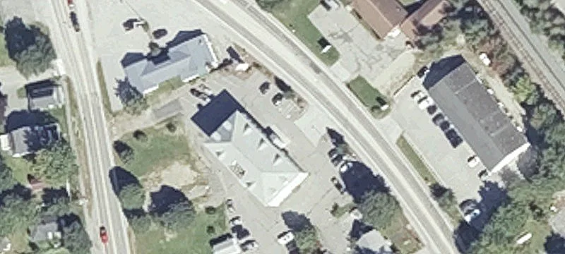 130 Oak St