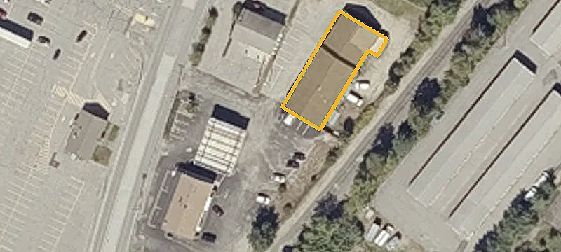 739 Main St