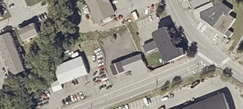 84 Adams Ave