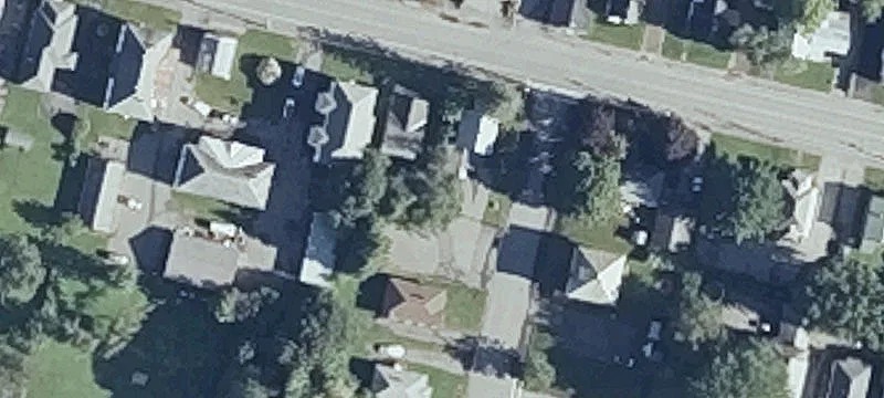 81 Clinton Ave