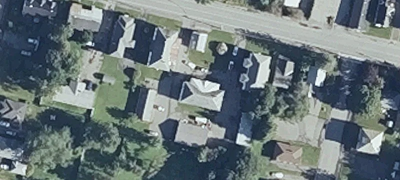 77 Clinton Ave