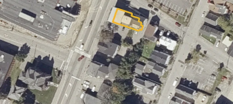 369 Main St