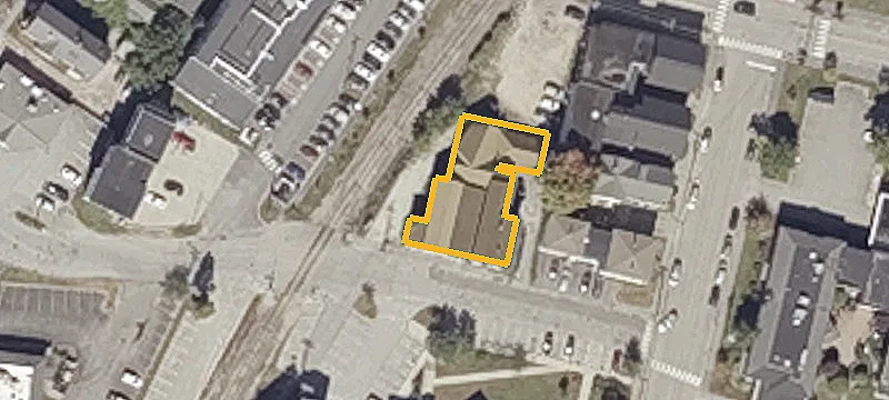 11 Library Ave