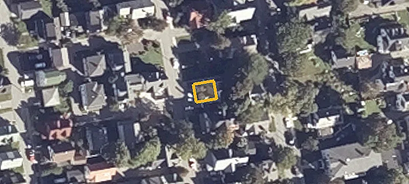 12 Roberts Ave
