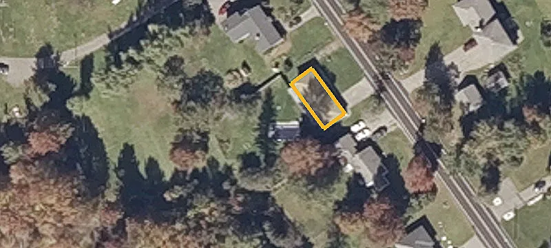 562 Blackstream Rd