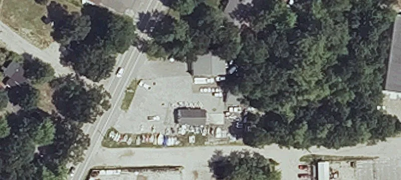 999 Riv Rd